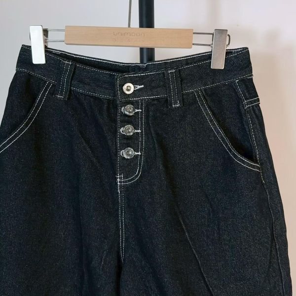 ᴀᴜɢ 𝟮𝟱-𝟯 撞色車縫線設計毛邊七分牛仔寬褲 