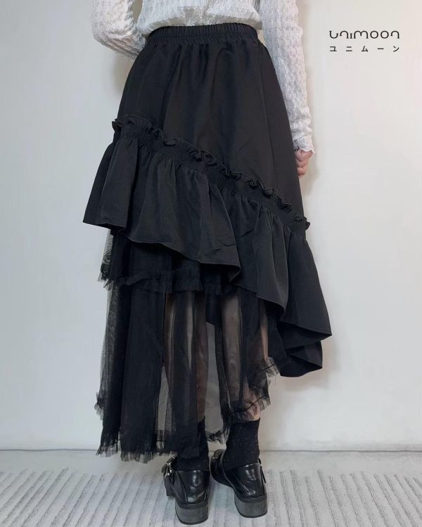 ɴᴏᴠ 𝟮𝟱-𝟭異材質拼接斜月蕾絲設計款長裙 