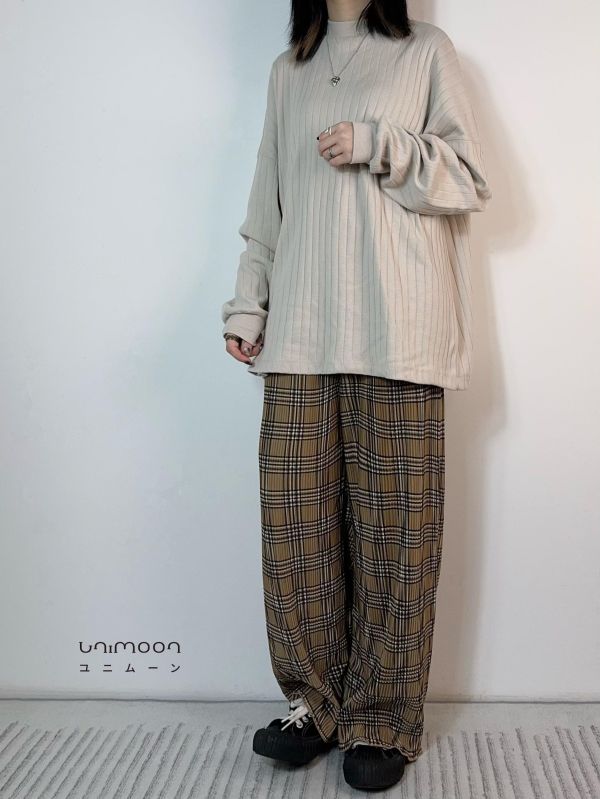 ᴅᴇᴄ 𝟬𝟮 羅紋中領坑條寬鬆上衣 