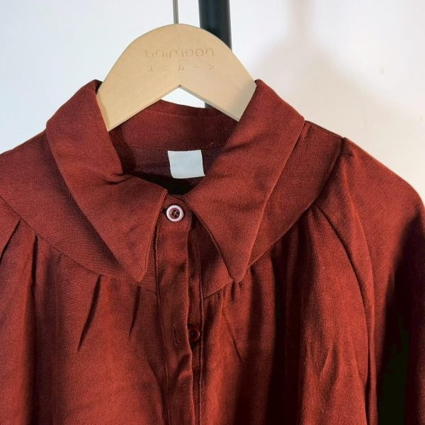 ᴅᴇᴄ 𝟮𝟱-𝟮𝟬 酒紅霧感落肩襯衫洋裝 