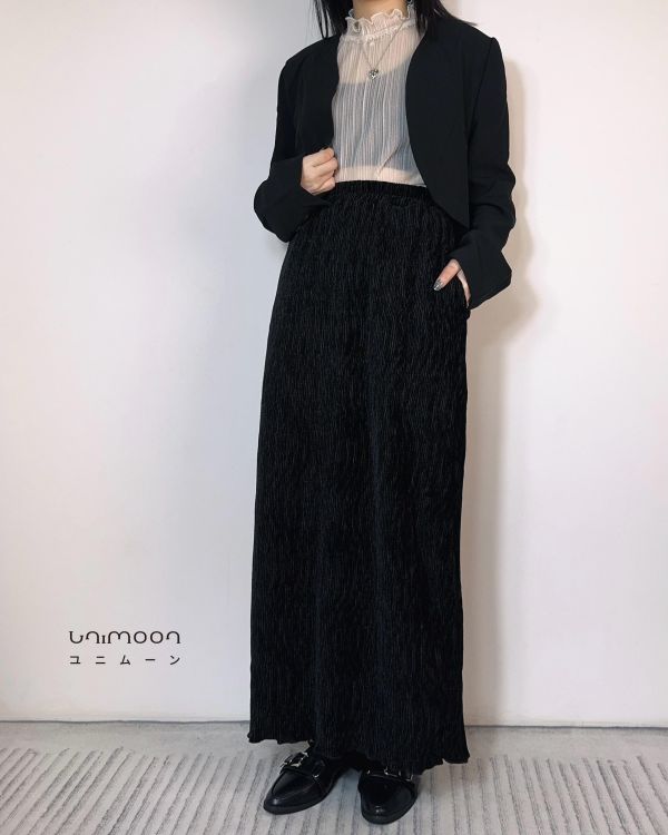 𝟮𝟲𝟭𝟭𝟯 簡約外罩式無扣短版西裝外套 