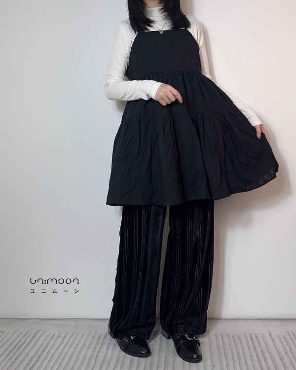 𝟮𝟲𝟮𝟬𝟲  黑曜浮紋短背心洋裝 