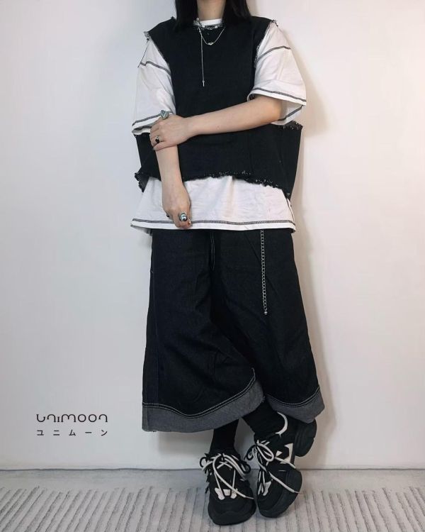 ᴀᴜɢ 𝟮𝟱-𝟰 毛邊抽鬚牛仔背心 