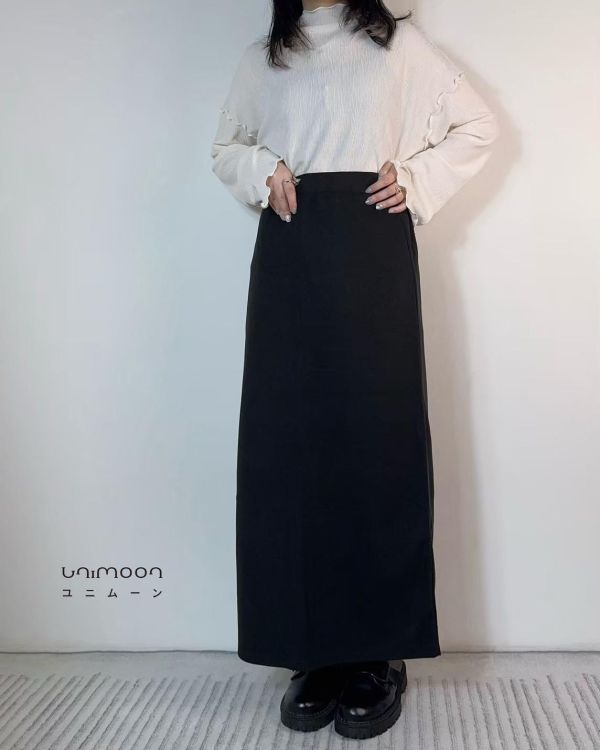 ɴᴏᴠ 𝟮𝟱-𝟭𝟵 基本款蜜桃絨後鬆緊直筒裙 