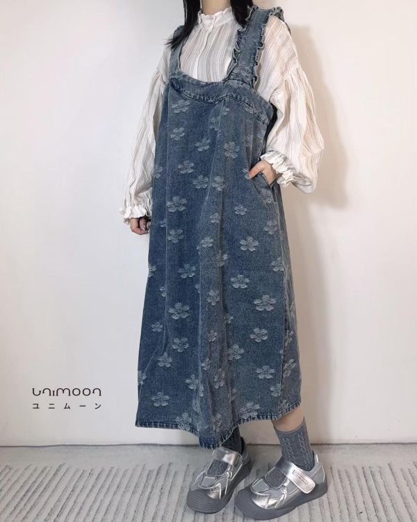 ᴅᴇᴄ 𝟮𝟱-𝟲 設計款提花燈籠丹寧洋裝 