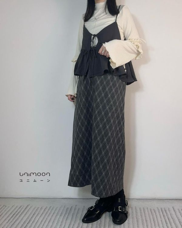 ᴍᴀʏ 𝟮𝟱-𝟴 微甜奶霧綁帶造型上衣 