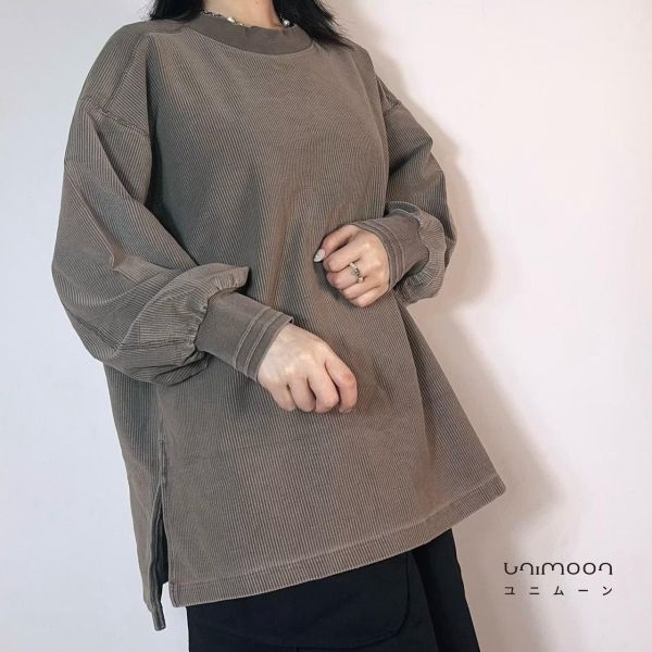 ᴅᴇᴄ 𝟮𝟱-𝟮𝟭 復古風前短後長長袖落肩上衣 