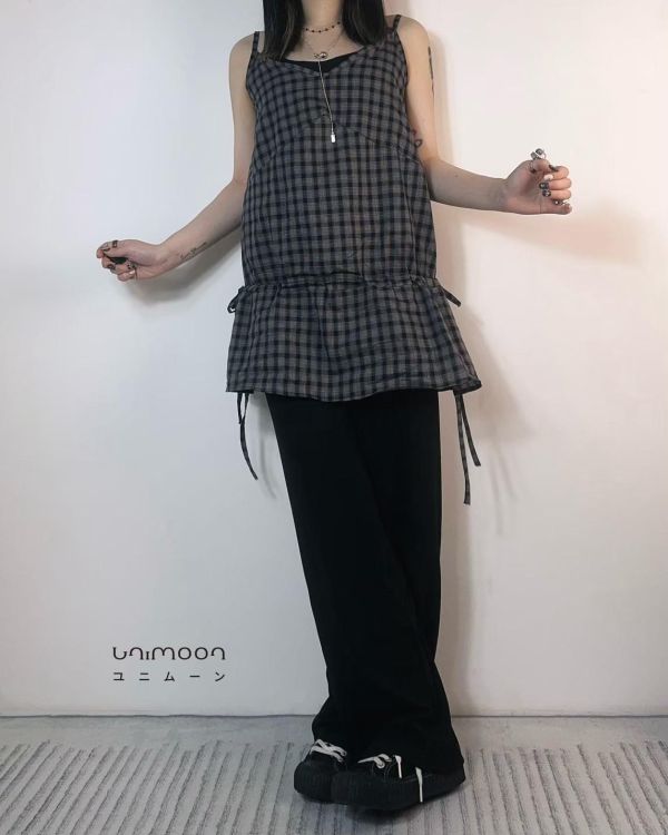 ᴊᴜɴ 𝟮𝟱-𝟮𝟭 格子謎語側綁帶抽皺背心 