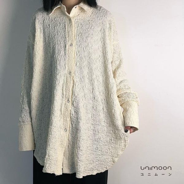 ᴊᴀɴ 𝟮𝟱-𝟭 立體泡泡布圓弧擺襯衫 