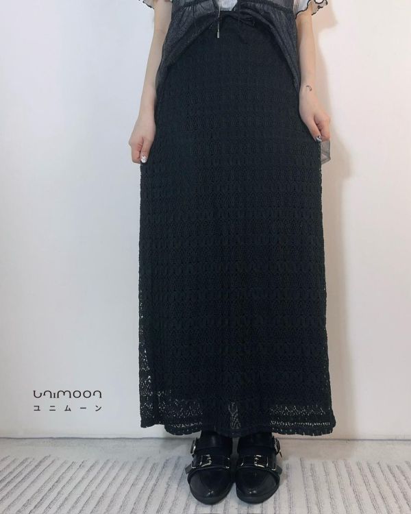 ꜱᴇᴘ 𝟮𝟱-𝟳 夜影刺繡後開衩直筒長裙 