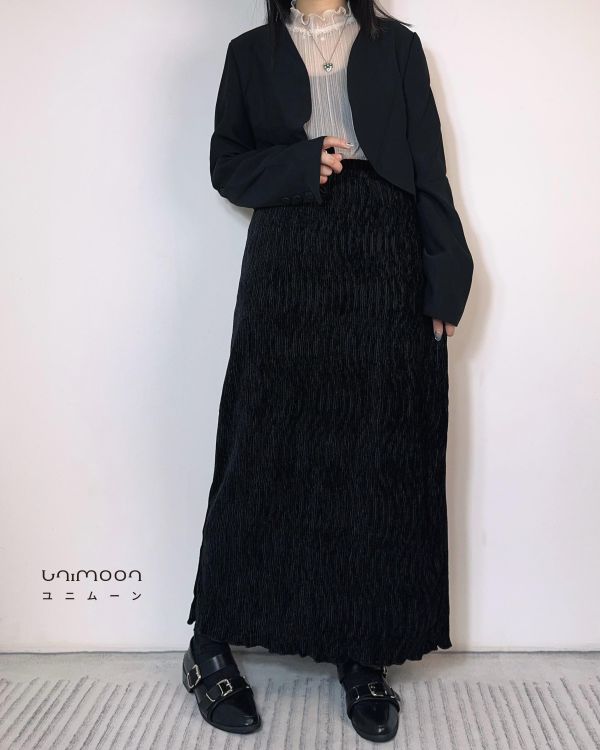 𝟮𝟲𝟭𝟭𝟯 簡約外罩式無扣短版西裝外套 