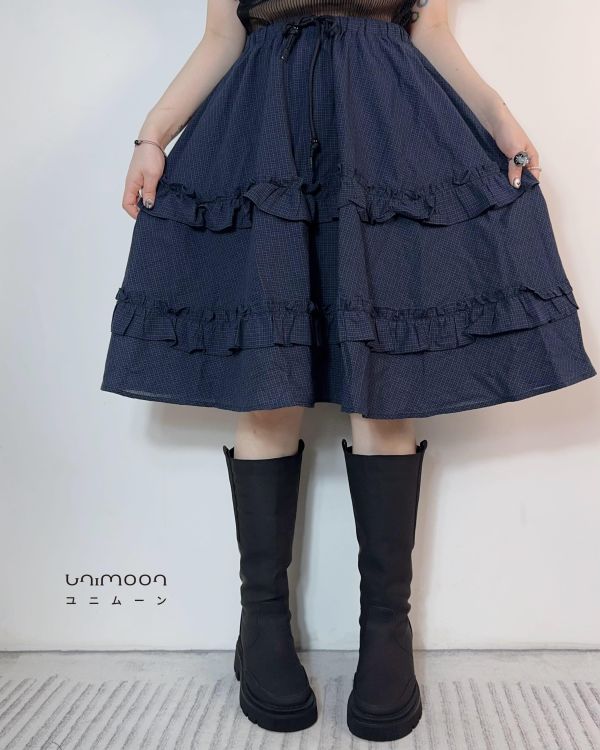 𝟮𝟲𝟰𝟬𝟱 藍莓小蛋糕格紋五分裙 