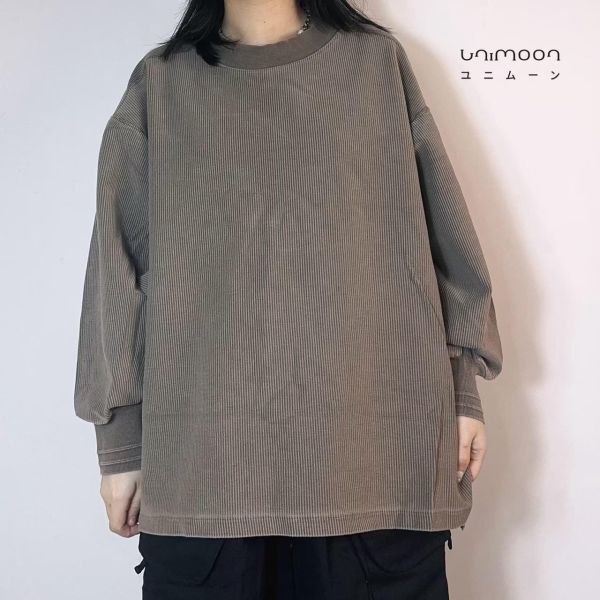 ᴅᴇᴄ 𝟮𝟱-𝟮𝟭 復古風前短後長長袖落肩上衣 