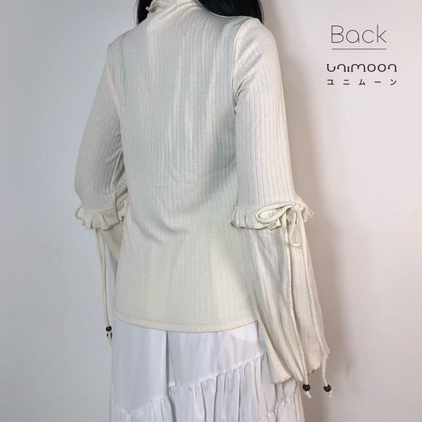 ᴍᴀʏ 𝟮𝟱-𝟴 微甜奶霧綁帶造型上衣 