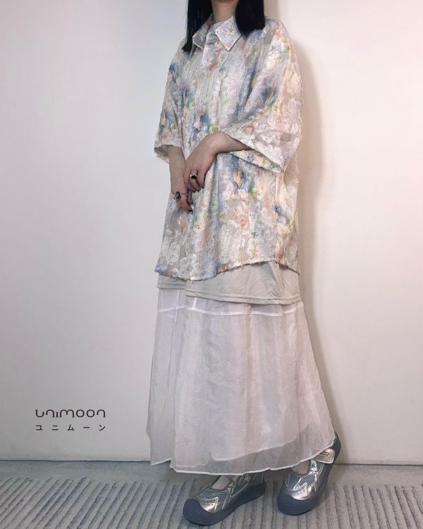 ꜱᴇᴘ 𝟮𝟱-𝟭𝟲 夏日祭典的煙花透膚落肩襯衫 