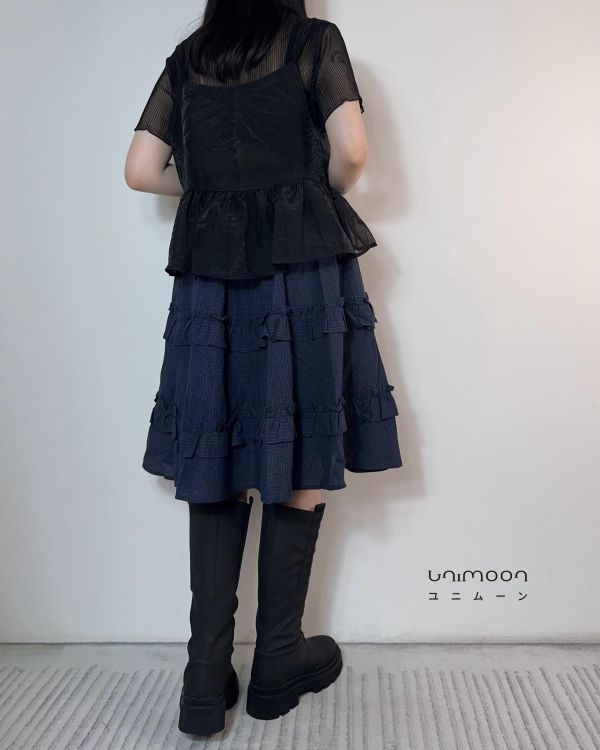 𝟮𝟲𝟰𝟬𝟱 藍莓小蛋糕格紋五分裙 