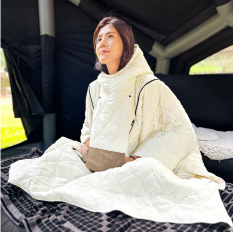 Coody 多功能披肩抱枕棉被 