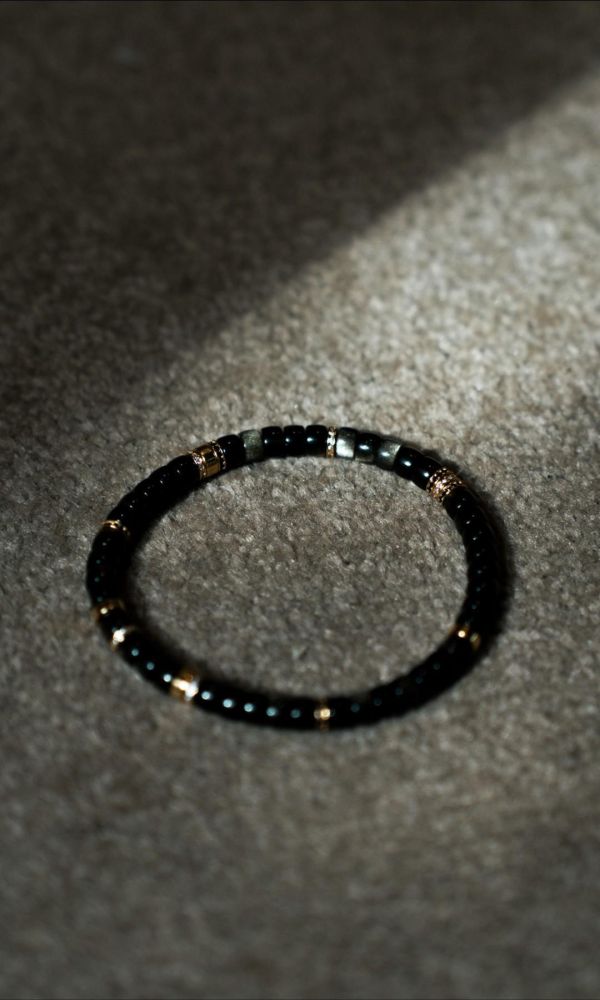 金曜石｜銀鑽切片 