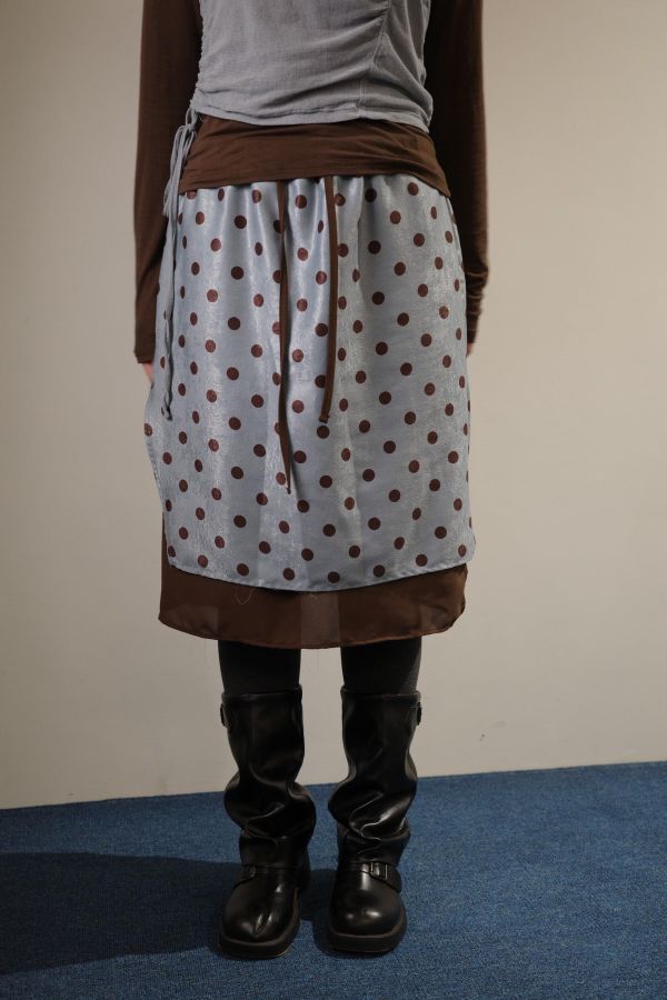 。Tokii選品。光澤點點雙色層次裙 