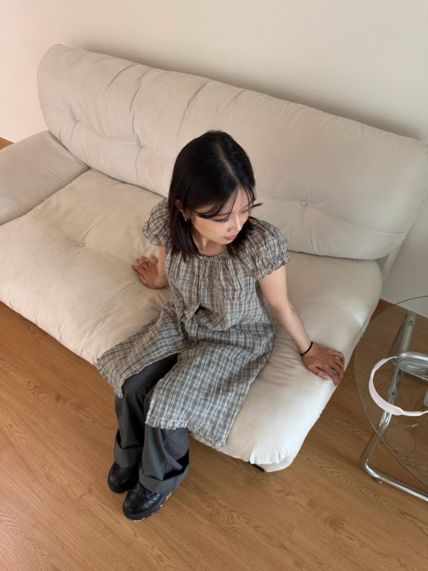 。Tokii選品。格紋復古感澎袖洋裝 