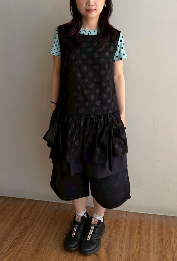 。Tokii選品。波點蝴蝶結背心洋裝 