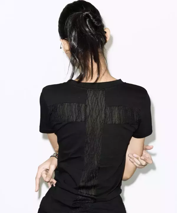 Fancy club 十字架蕾絲上衣 
