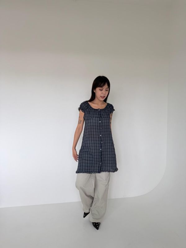 。Tokii選品。格紋復古感澎袖洋裝 