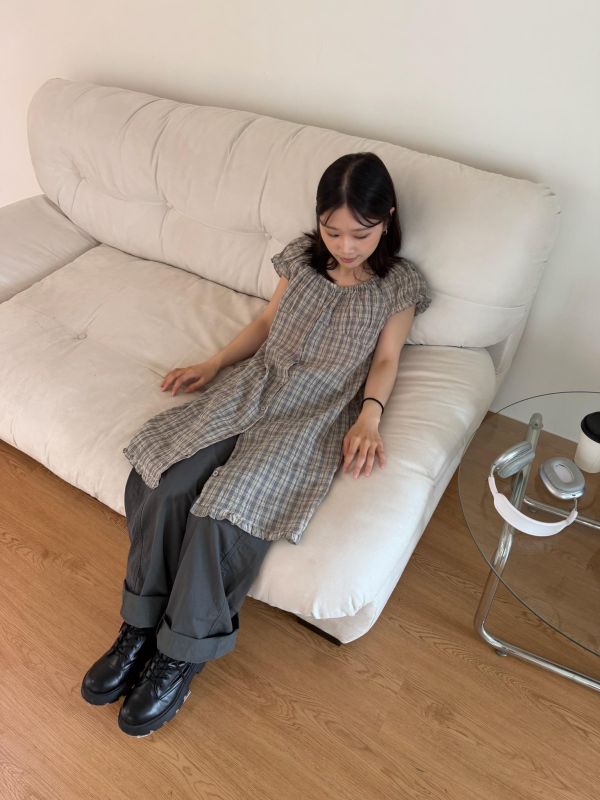 。Tokii選品。格紋復古感澎袖洋裝 