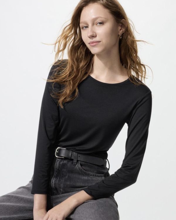 Uniqlo女生圓領經典款發熱衣 