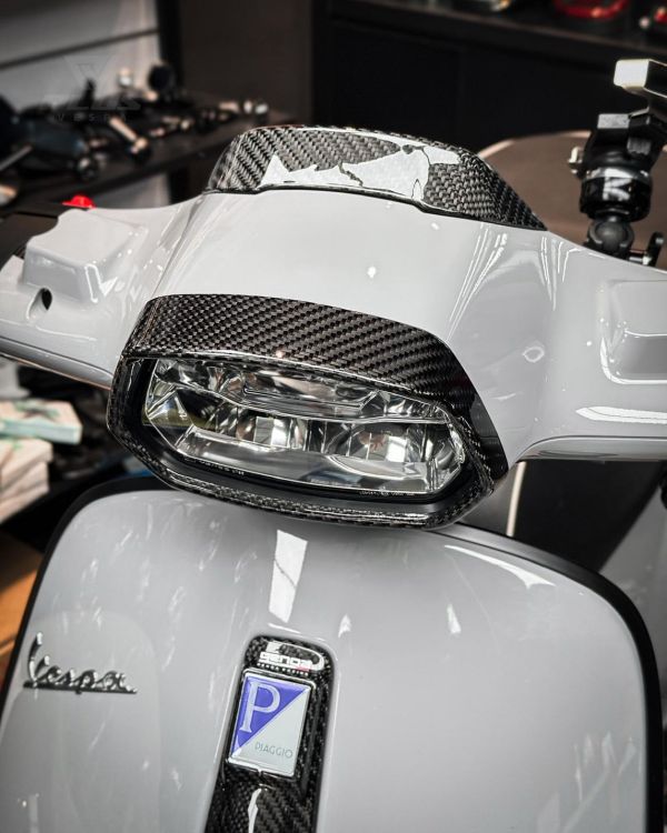 碳纖維 大燈框 卡夢 鍛造 新舊款  vespa 衝刺 偉士牌 
