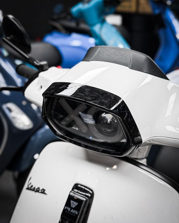 碳纖維 大燈框 卡夢 鍛造 新舊款  vespa 衝刺 偉士牌 