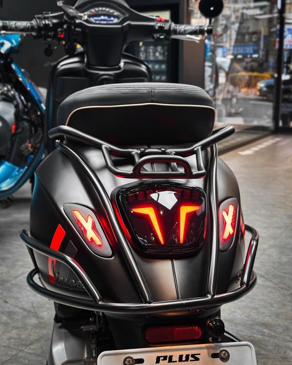 XSTORM 暴風Ｘ方向燈 衝刺 春天 偉士牌 vespa 
