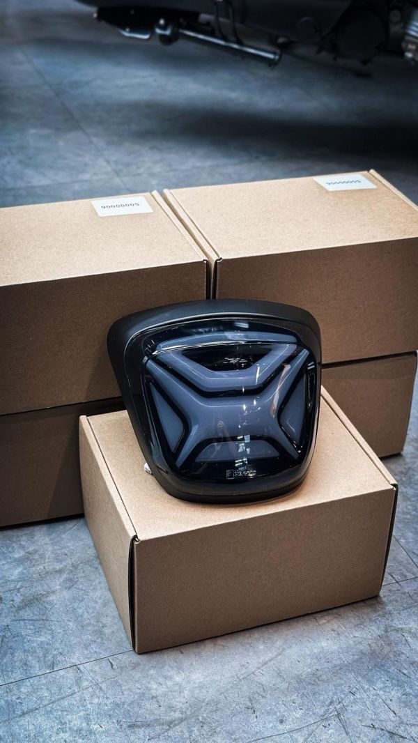 X燻黑尾燈組 Vespa 偉士牌 衝刺／春天／3v／IGET 