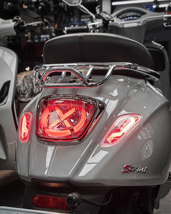 LEVEL 10 閃電方向燈 LED Vespa 偉士牌 春天／衝刺／3v／iget 