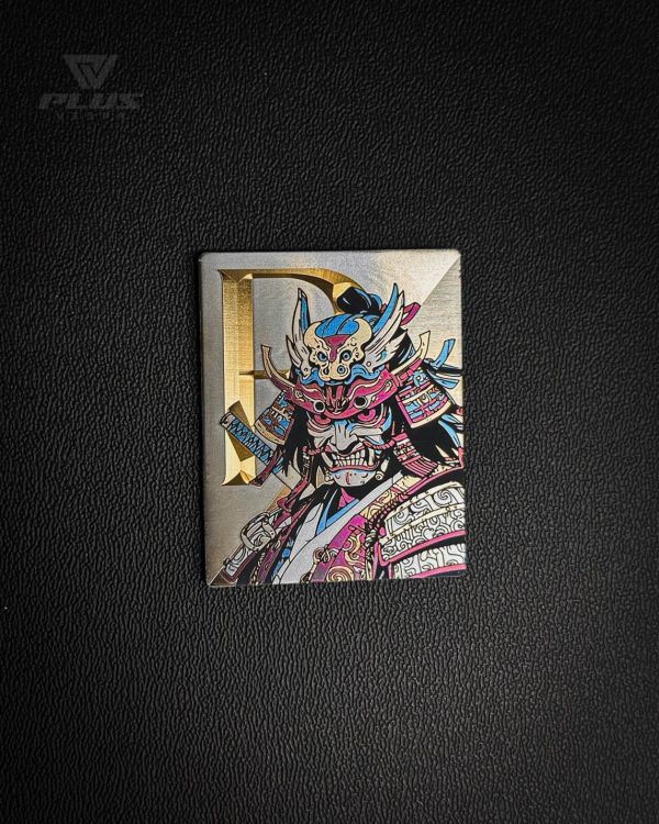 浮世繪日本武士  雷雕鈦片 含底座 