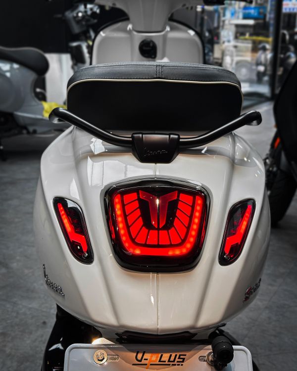 LEVEL 10 閃電方向燈 LED Vespa 偉士牌 春天／衝刺／3v／iget 