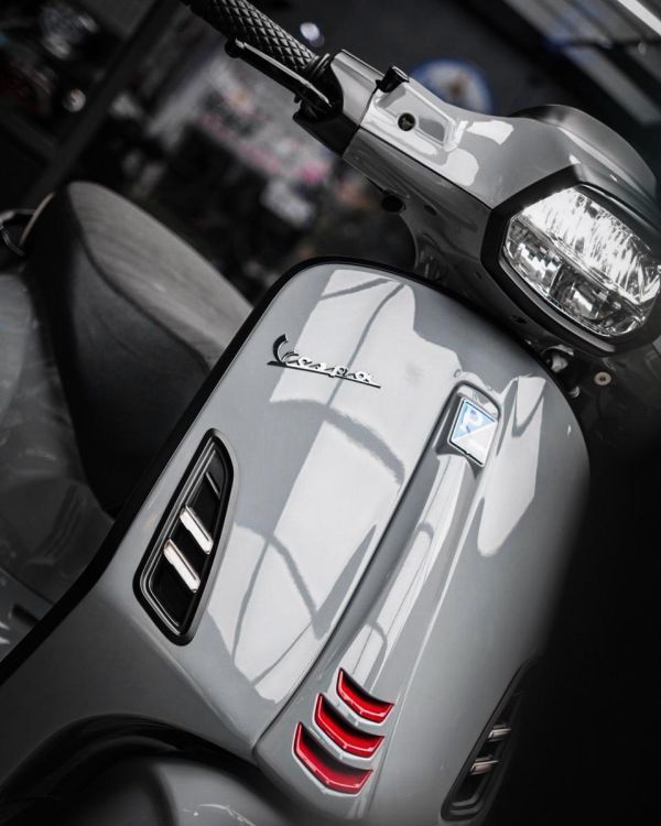 APEXX 方向燈 貫穿式外露式 衝刺 春天 偉士牌 VESPA APEXX方向燈、APEXX燈具、Vespa方向燈、Vespa改裝方向燈、Vespa燈具改裝、偉士牌方向燈、偉士牌燈具、Sprint方向燈、Primavera方向燈、衝刺方向燈、春天方向燈、Vespa Sprint改裝、Vespa Primavera改裝、Vespa外觀改裝、Vespa精品配件、偉士牌改裝精品、霧黑方向燈、電鍍方向燈、LED方向燈、Vespa配件