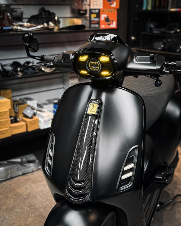 APEXX 方向燈 貫穿式外露式 衝刺 春天 偉士牌 VESPA APEXX方向燈、APEXX燈具、Vespa方向燈、Vespa改裝方向燈、Vespa燈具改裝、偉士牌方向燈、偉士牌燈具、Sprint方向燈、Primavera方向燈、衝刺方向燈、春天方向燈、Vespa Sprint改裝、Vespa Primavera改裝、Vespa外觀改裝、Vespa精品配件、偉士牌改裝精品、霧黑方向燈、電鍍方向燈、LED方向燈、Vespa配件
