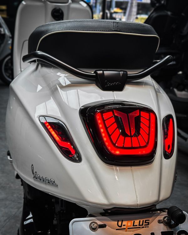 LEVEL 10 閃電方向燈 LED Vespa 偉士牌 春天／衝刺／3v／iget 