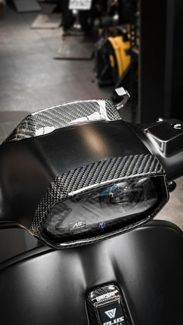 碳纖維 大燈框 卡夢 鍛造 新舊款  vespa 衝刺 偉士牌 
