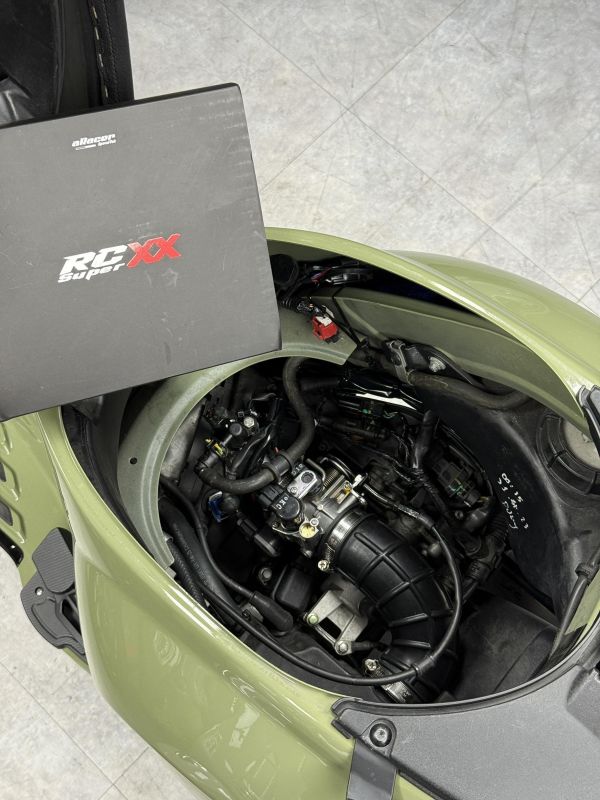 艾銳斯 aRacer Super xx 電腦 全取代噴射電腦 E4 E5 偉士牌 Vespa aRacer Super XX、RCMini XX,艾銳斯 Super X、aRacer ECU、艾銳斯電腦、機車電腦改裝、噴射電腦、ECU升級、Vespa ECU、偉士牌電腦、Vespa改裝電腦、機車性能改裝、動力提升、供油電腦、噴油控制器、Sprint改裝、Primavera改裝、GTS改裝、Vespa性能升級、機車動力改裝、aRacer調校、Vespa配件、偉士牌改裝精品。