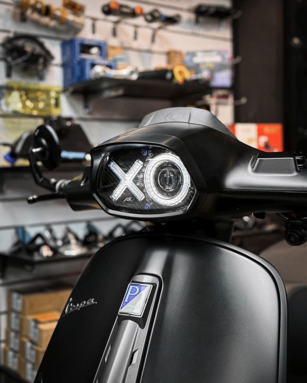 AS視覺鯊 XO魚眼大燈 V2 Vespa 偉士牌 衝刺 專用／3v／iget AS視覺鯊, XO魚眼大燈, AS魚眼大燈, Vespa 魚眼大燈, Vespa LED 大燈, Vespa Sprint 大燈, Vespa 衝刺大燈, Vespa Sprint 改裝, Vespa 3V 大燈, Vespa iGet 大燈, 偉士牌魚眼大燈, 偉士牌 LED 大燈, Vespa 頭燈改裝, Vespa 燈系改裝, Vespa 精品改裝, Vespa 外觀改裝, Vespa 車燈