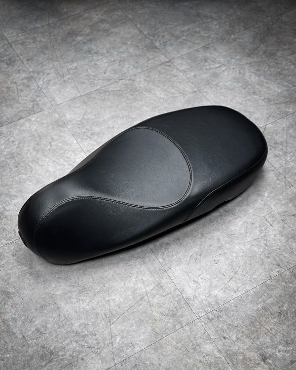 亮面皮革雙人椅墊 亮皮 椅墊 買斷 交換 衝刺 /春天 偉士牌 