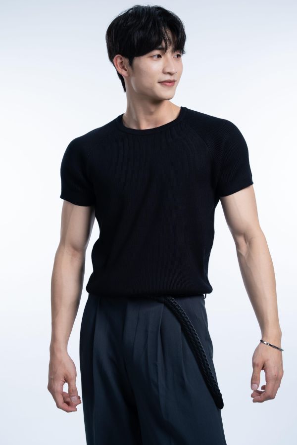 Muscle Fit 厚磅針織短衫 Muscle Fit