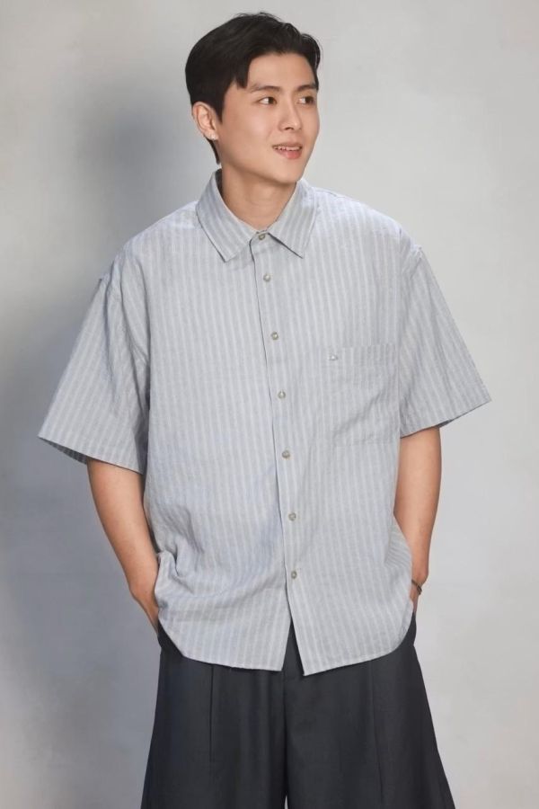 夏日輕盈廓形清涼襯衫 