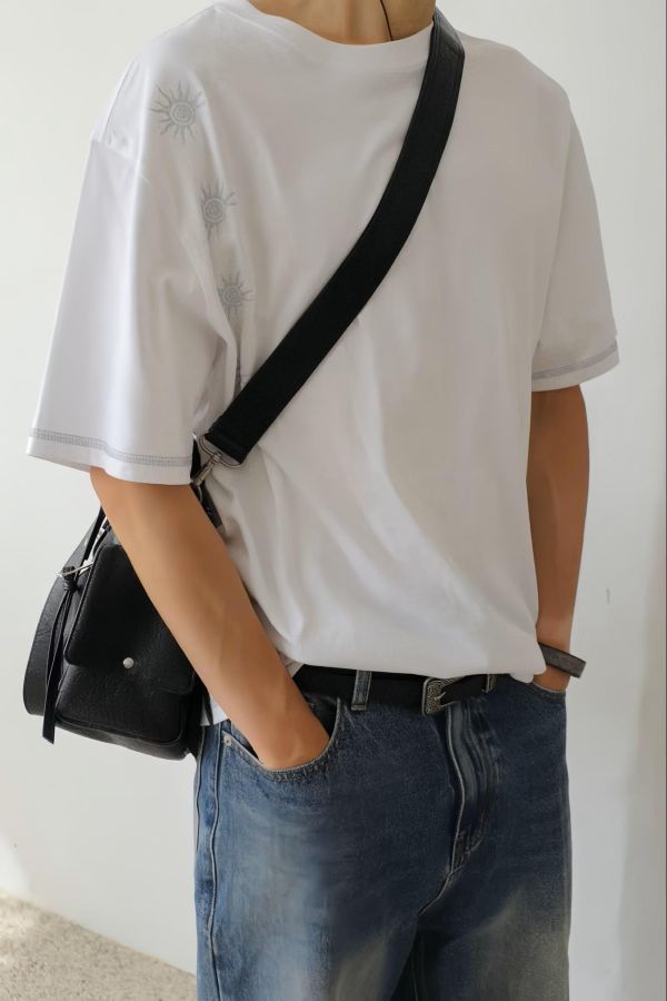 IUGAMAKARAS 多袋肩背包 