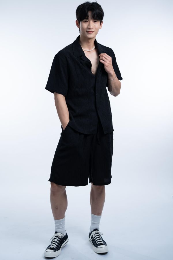 夏日慵懶褶光套裝 