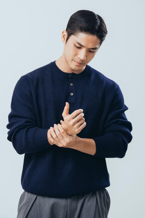 經典素雅安格針織長踢 