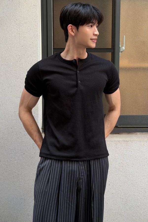 Muscle Fit亨利領短衫 