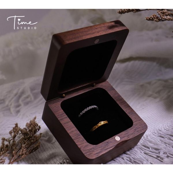 【手繪－雷雕戒指盒】求婚/婚戒盒/鑽戒盒 訂製雷雕服務 情人禮物 胡桃木盒 戒指收納盒 結婚 婚戒 婚禮 